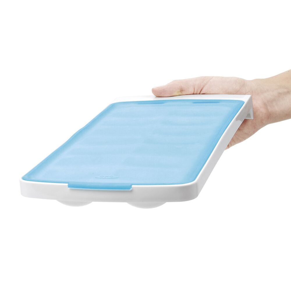 No-Spill Ice Cube Tray R6