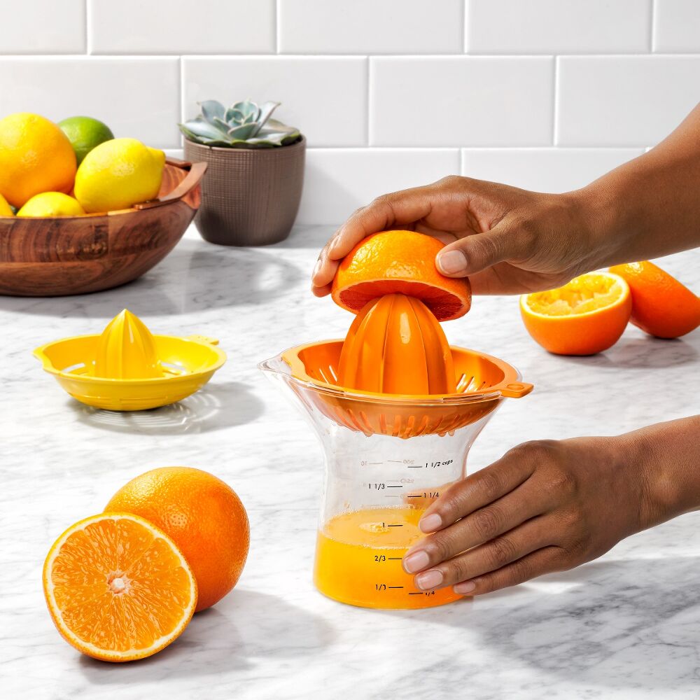 2-in-1 Citrus Juicer U7