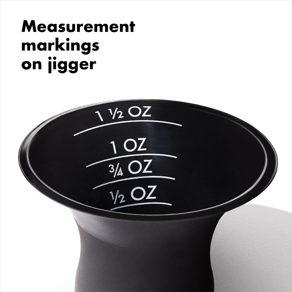 OXO Good Grips Plastic Cocktail Shaker- 20 oz/590 mL capacity O1