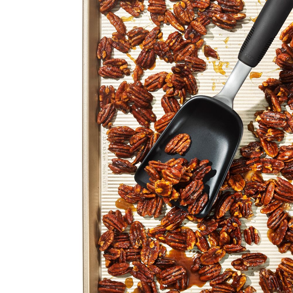 Sheet Pan Scoop E5