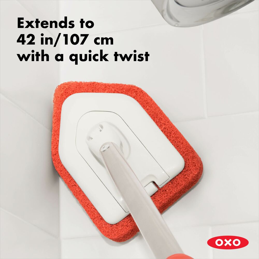 Extendable Tub & Tile Scrubber W7