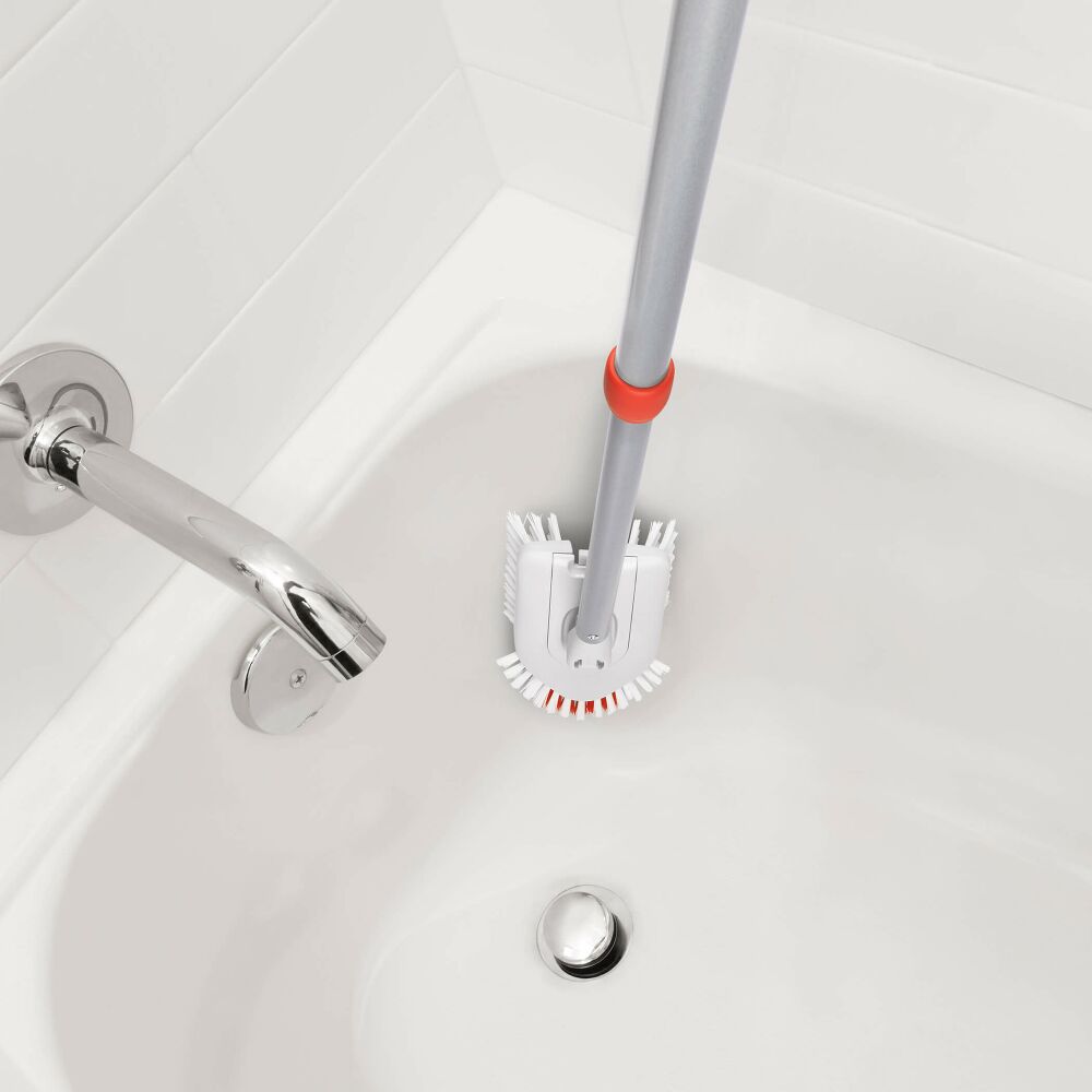 Extendable Tub & Tile Brush K0