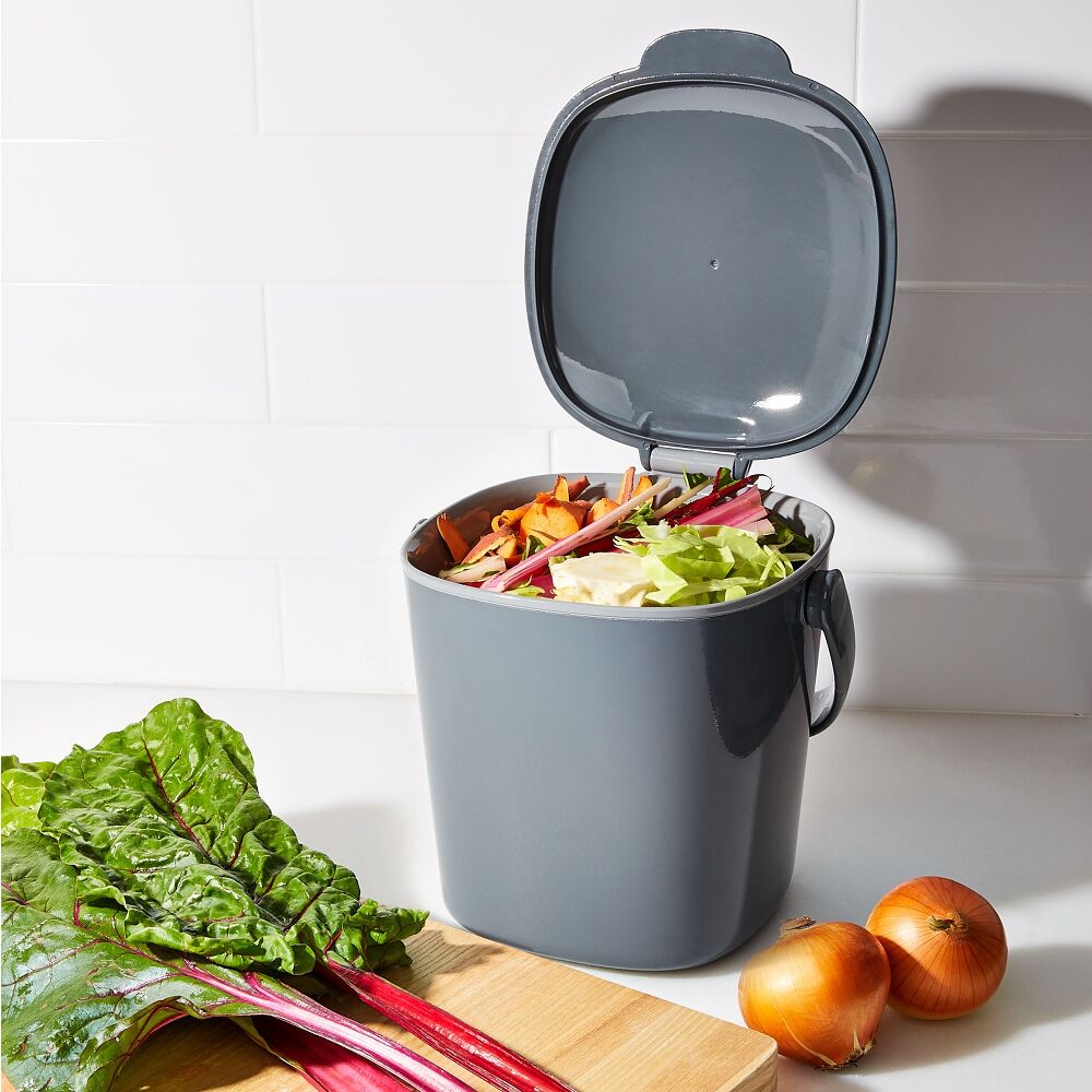 Easy-Clean Compost Bin - 0.75 Gal Y7