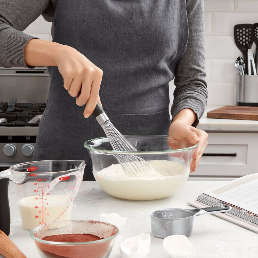11" Whisk Q1