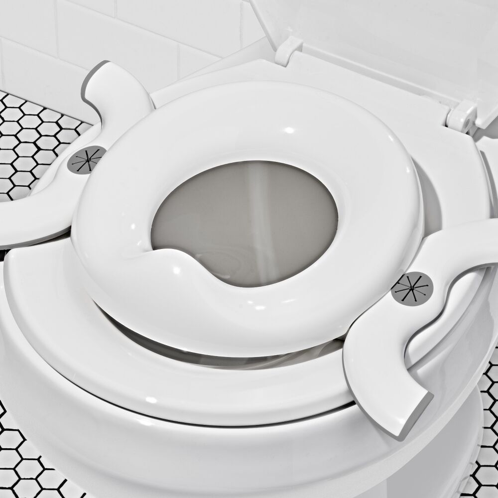 2-in-1 Go Potty™ with Travel Bag O5
