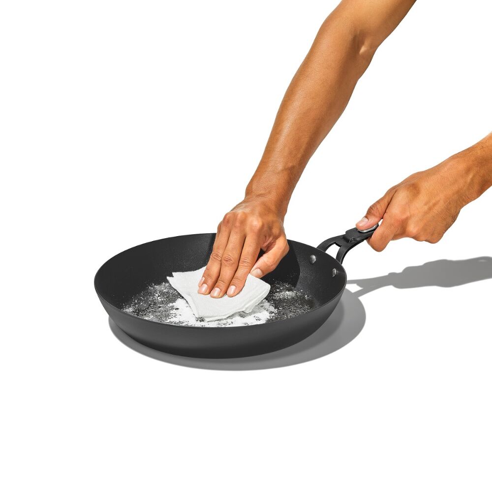 Carbon Steel With Removable Handle 10in Pan U0