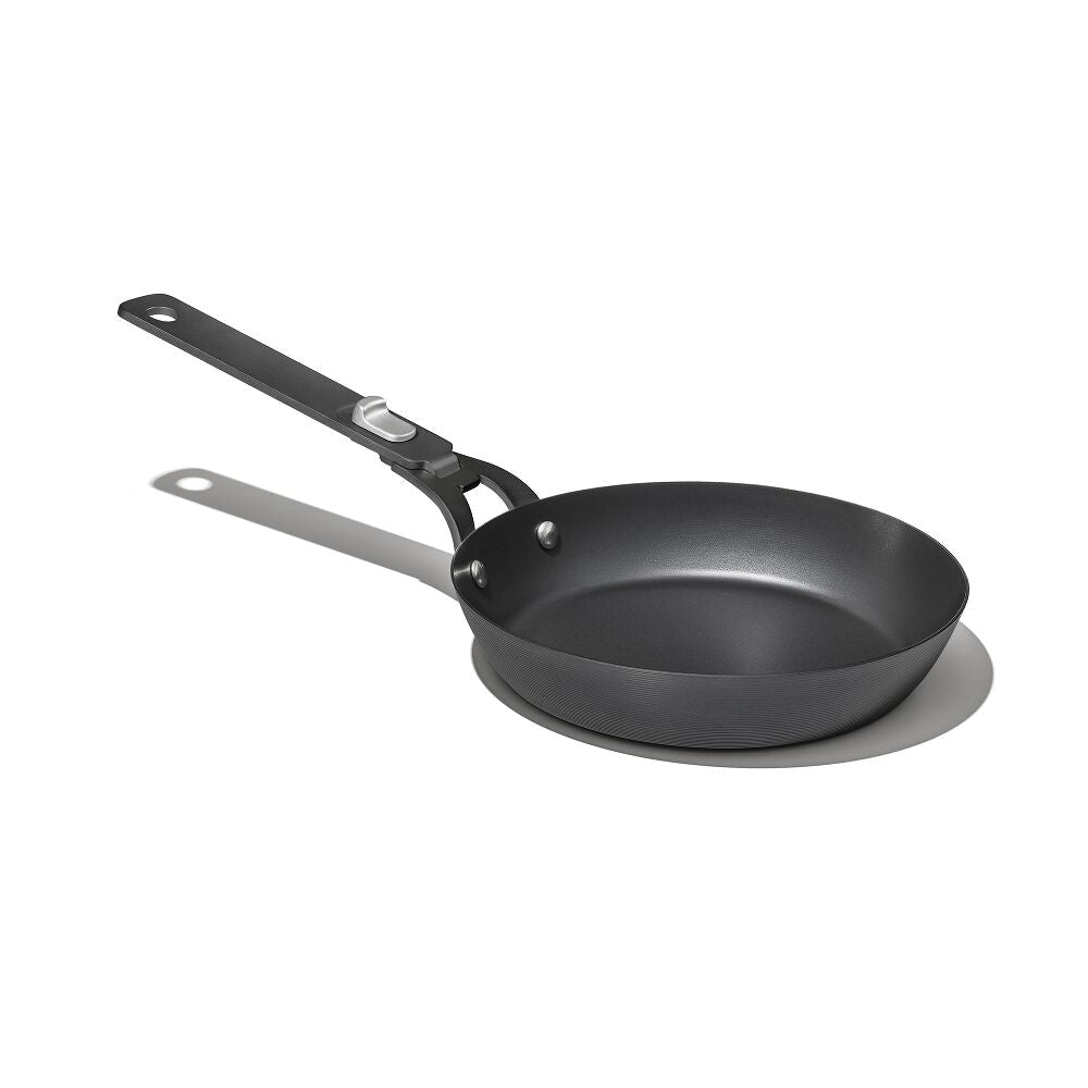 Carbon Steel With Removable Handle 8in Pan B5