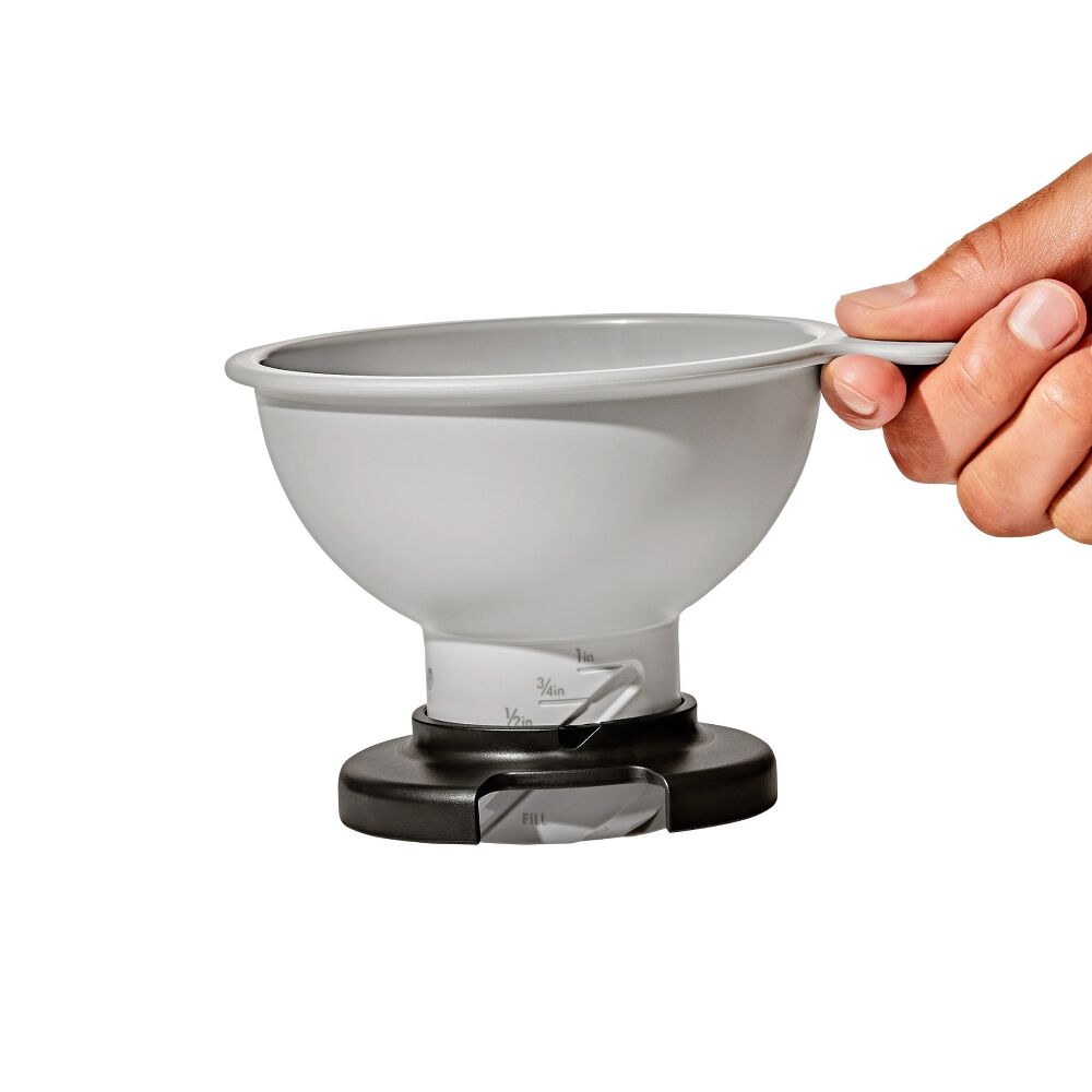 Adjustable Funnel M8