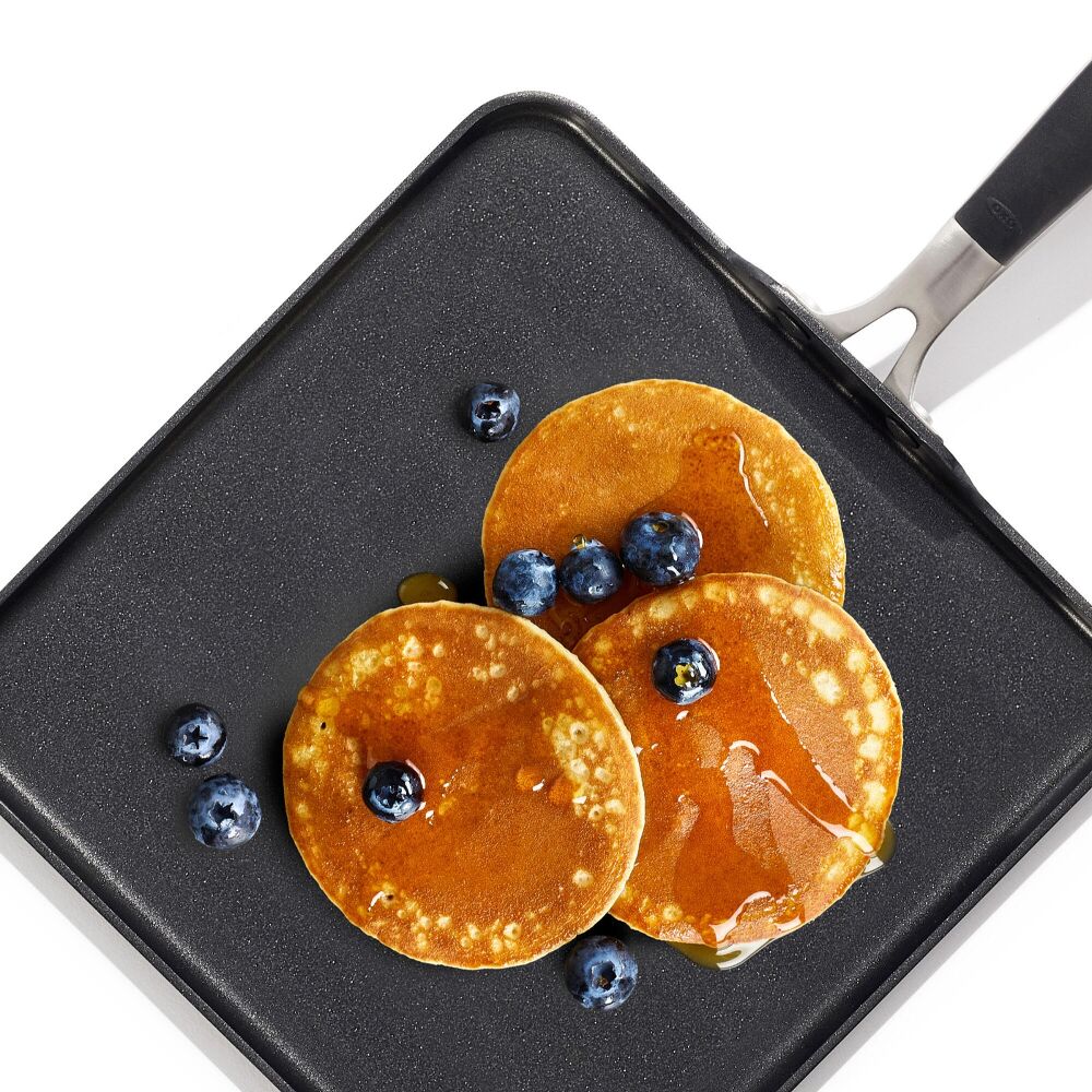 OXO Stainless Steel Everyday 11 in Square Griddle Y3