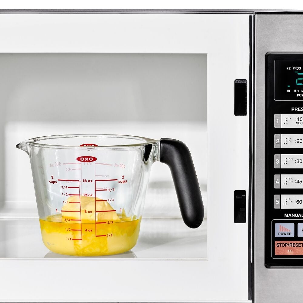 2 Cup Glass Measuring Cup with Lid S7