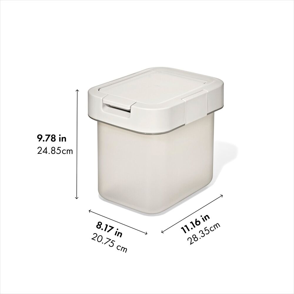 OXO Pet Airtight Food Container with Scoop — Small F1