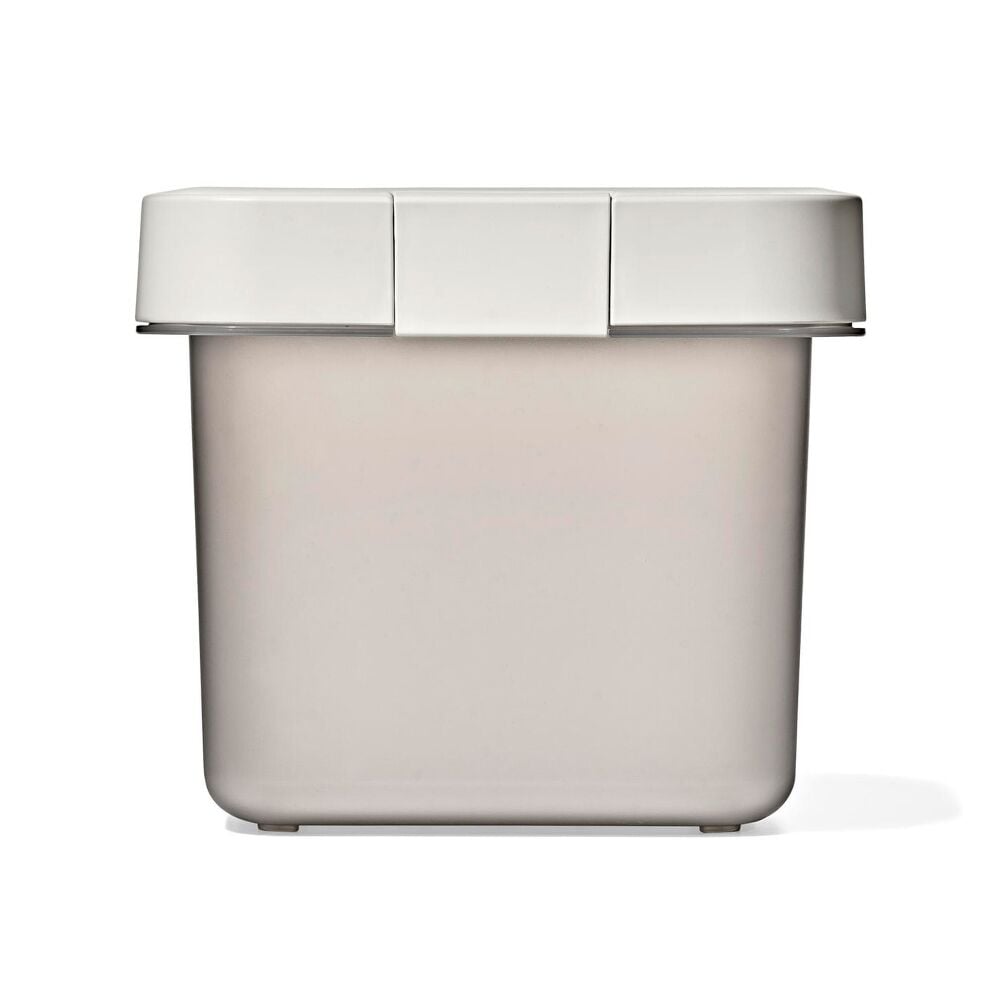 OXO Pet Airtight Food Container with Scoop — Small H5