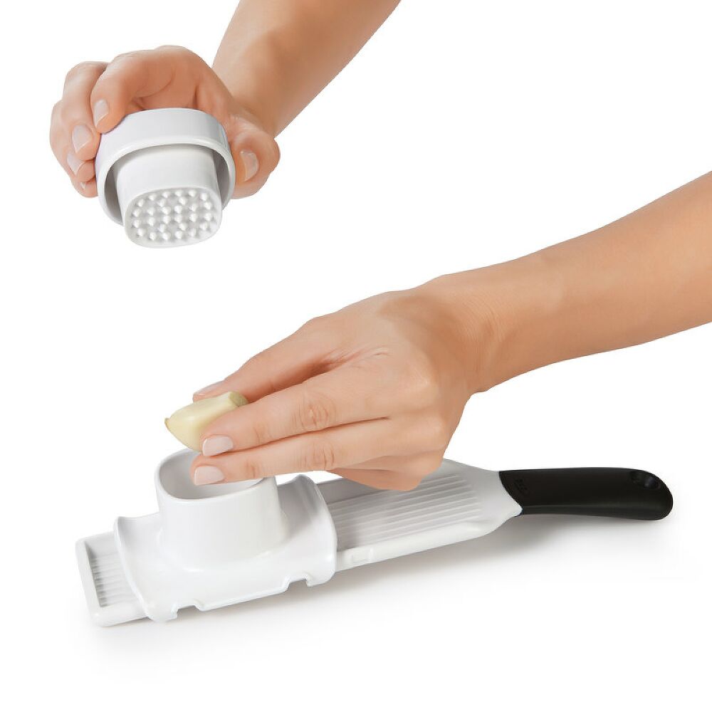 OXO Good Grips Garlic Slicer B5