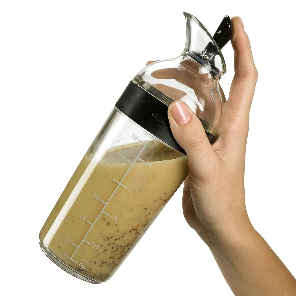 Salad Dressing Shaker P3