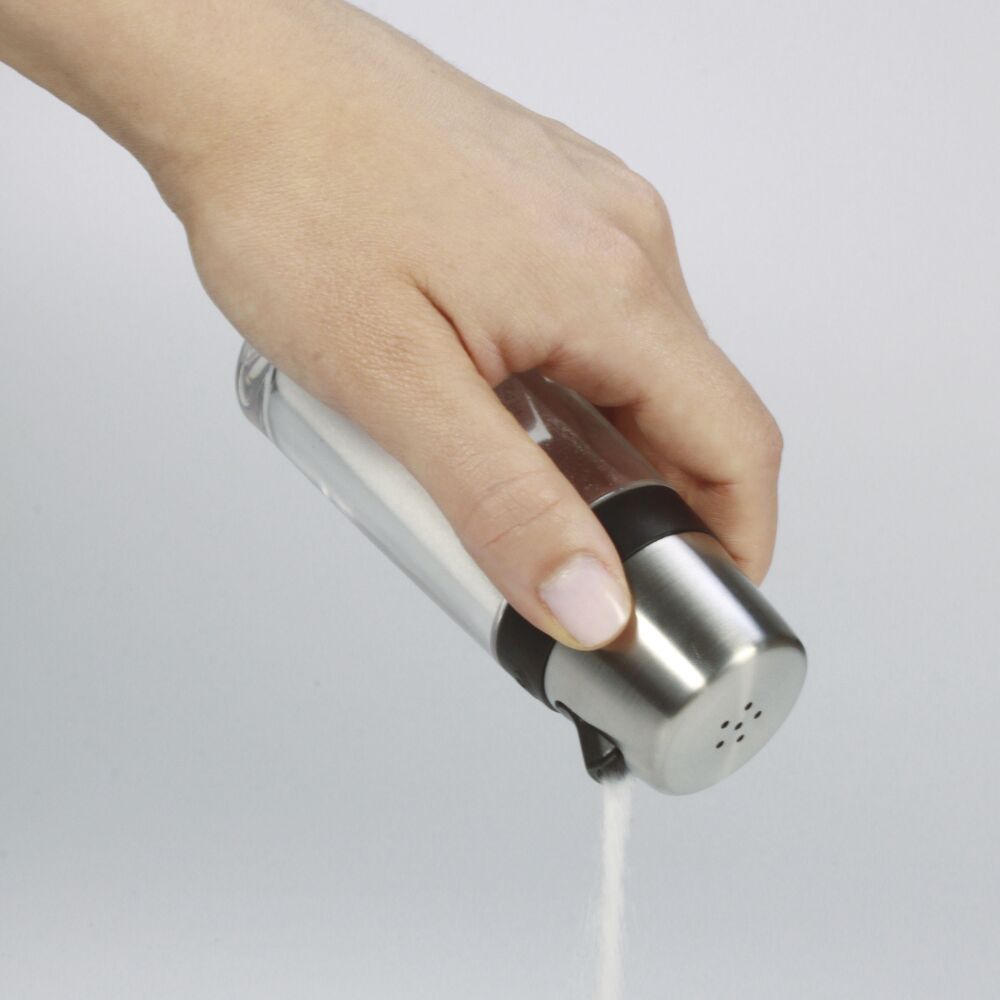 Simple Salt Shaker K4