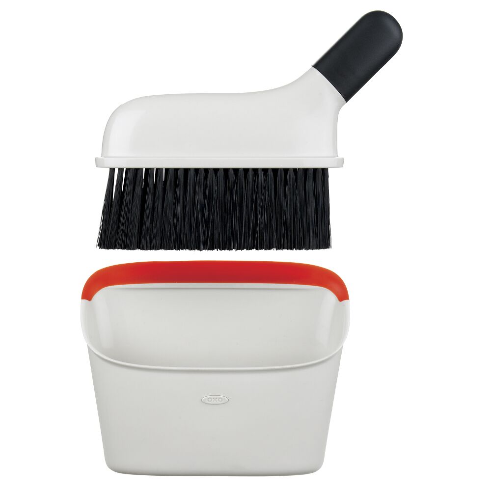 Compact Dustpan & Brush Set O1