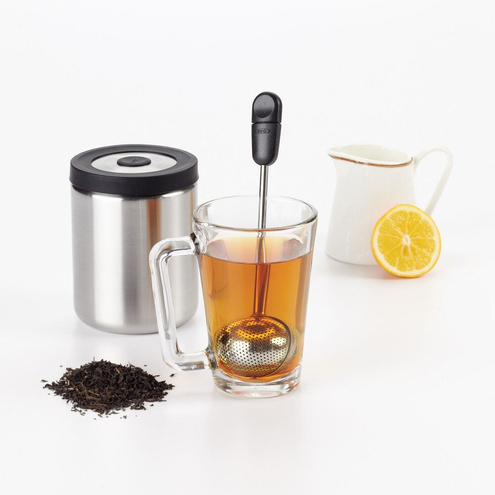 Twisting Tea Ball Q8