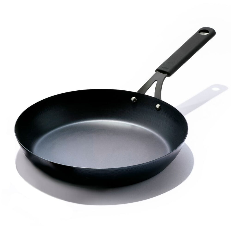OXO Carbon Steel Obsidian Series 12-Inch Frypan with Silicone Sleeve Y7