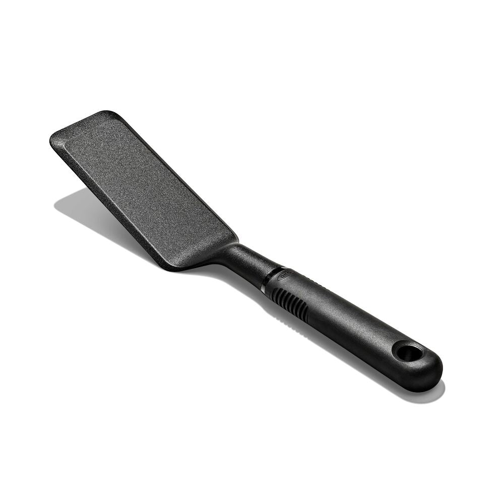 Nylon Cut & Serve Turner L9