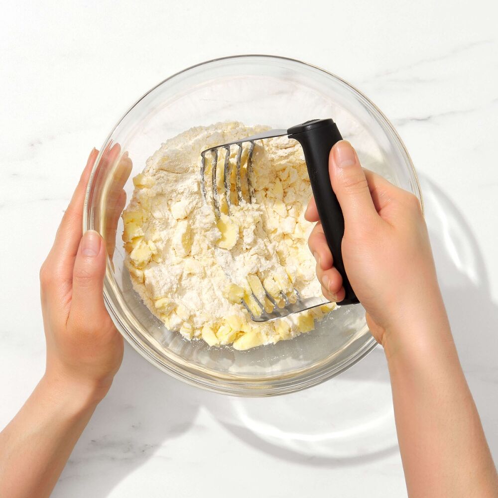 Dough Blender With Blades P1
