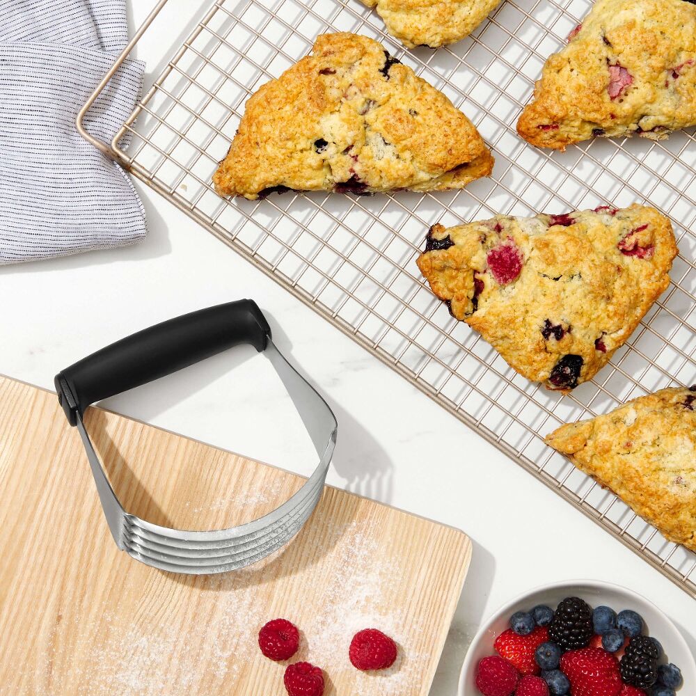 Dough Blender With Blades P1