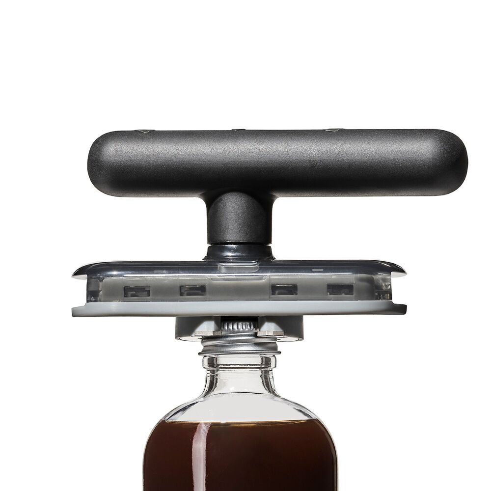 Twisting Jar Opener With Basepad O1