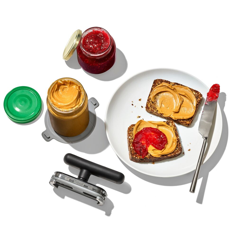 Twisting Jar Opener With Basepad O1