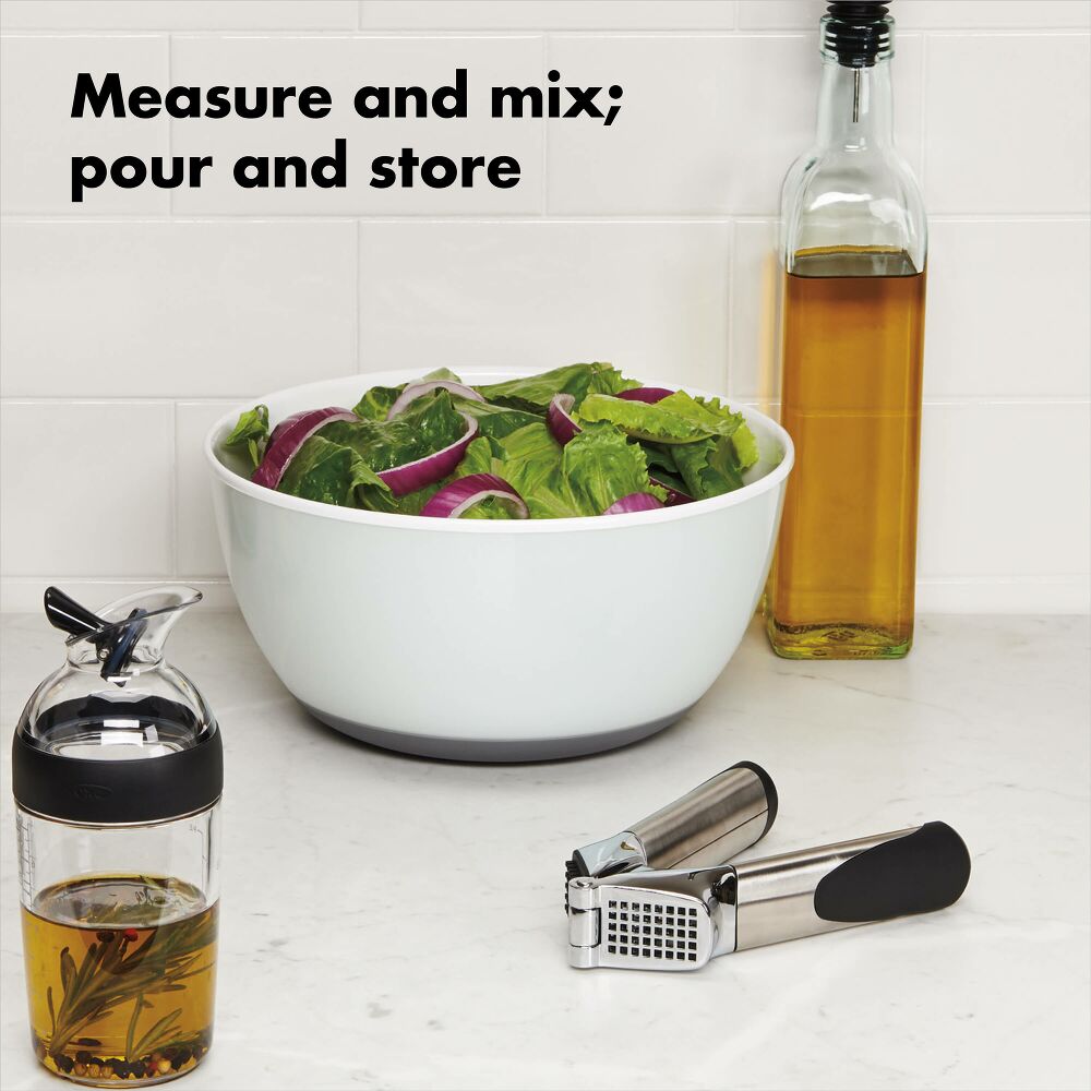 Little Salad Dressing Shaker Q8