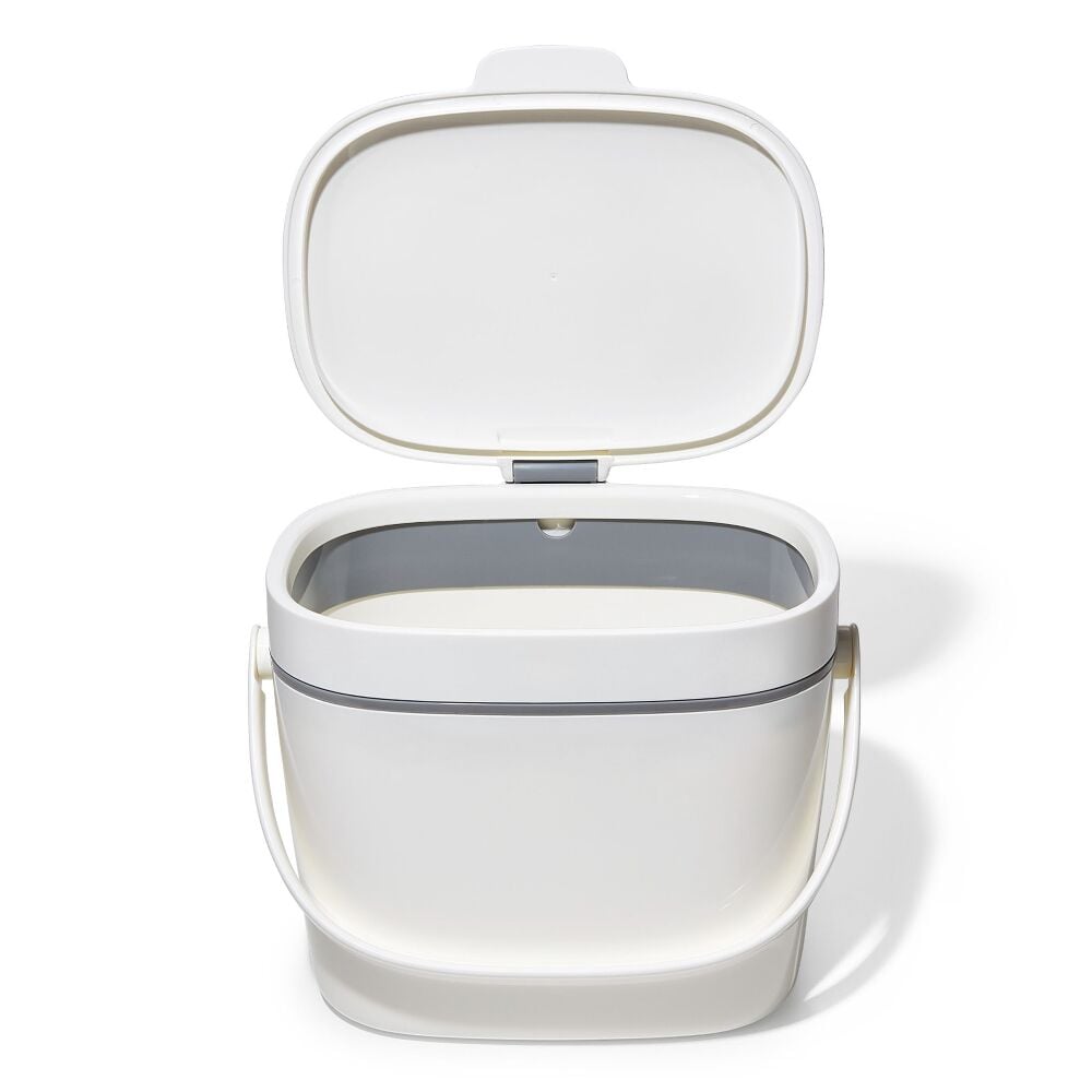 Easy-Clean Compost Bin - 1.75 Gal Q6