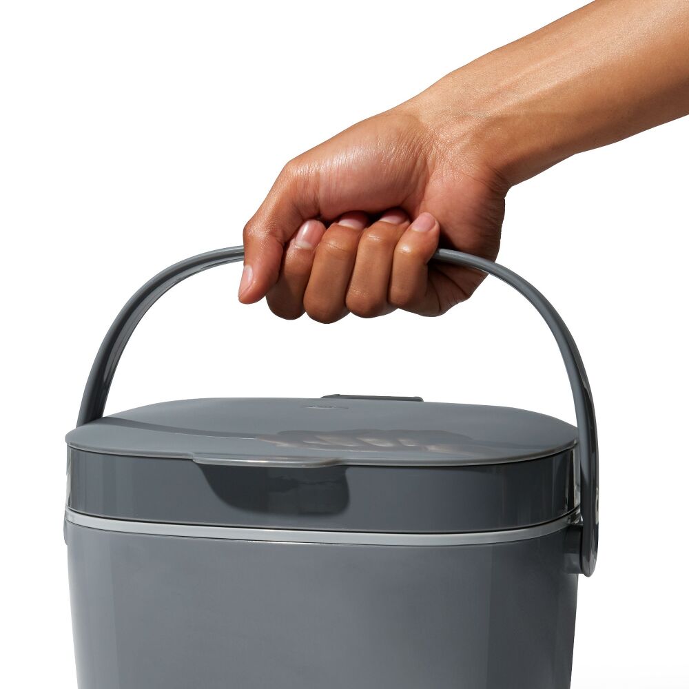Easy-Clean Compost Bin - 1.75 Gal Q6
