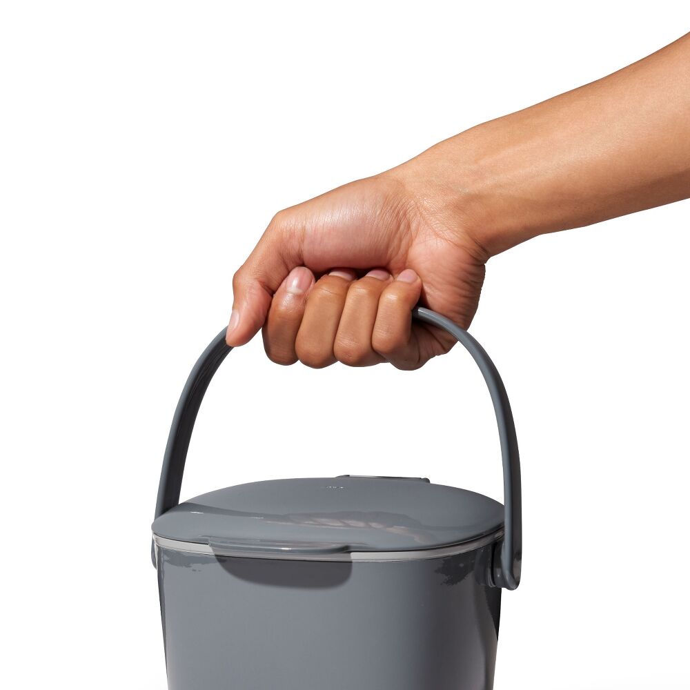 Easy-Clean Compost Bin - 0.75 Gal Y7
