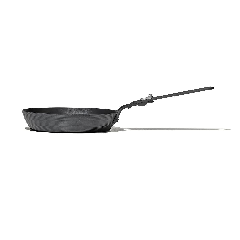 Carbon Steel With Removable Handle 8in Pan B5